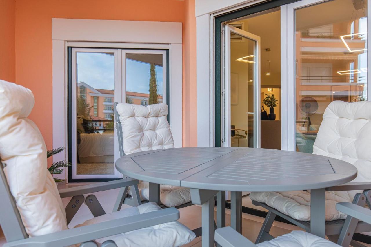 Deluxe 2Bdr Apartment In Carcavelos By Lovelystay Exterior photo