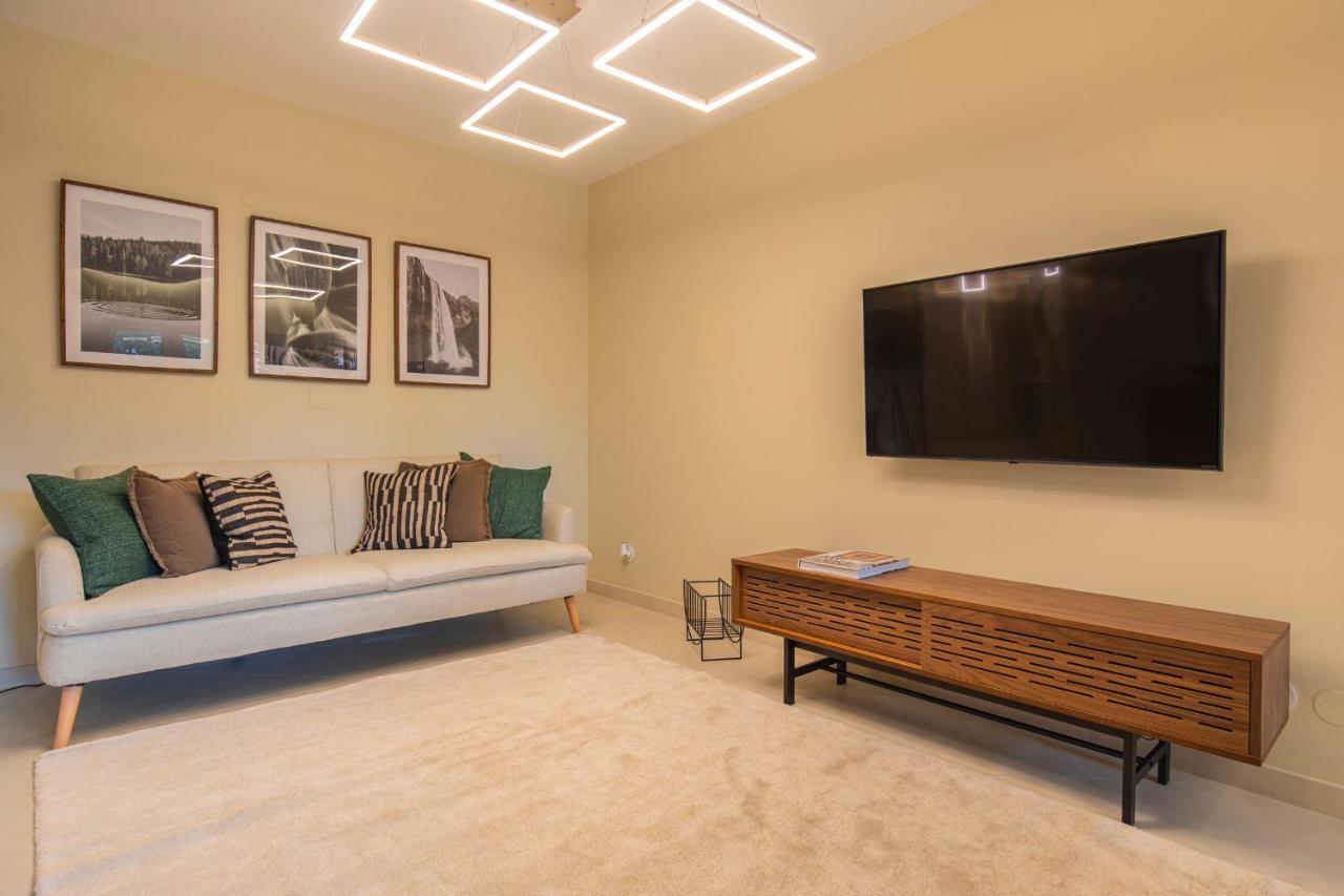 Deluxe 2Bdr Apartment In Carcavelos By Lovelystay Exterior photo
