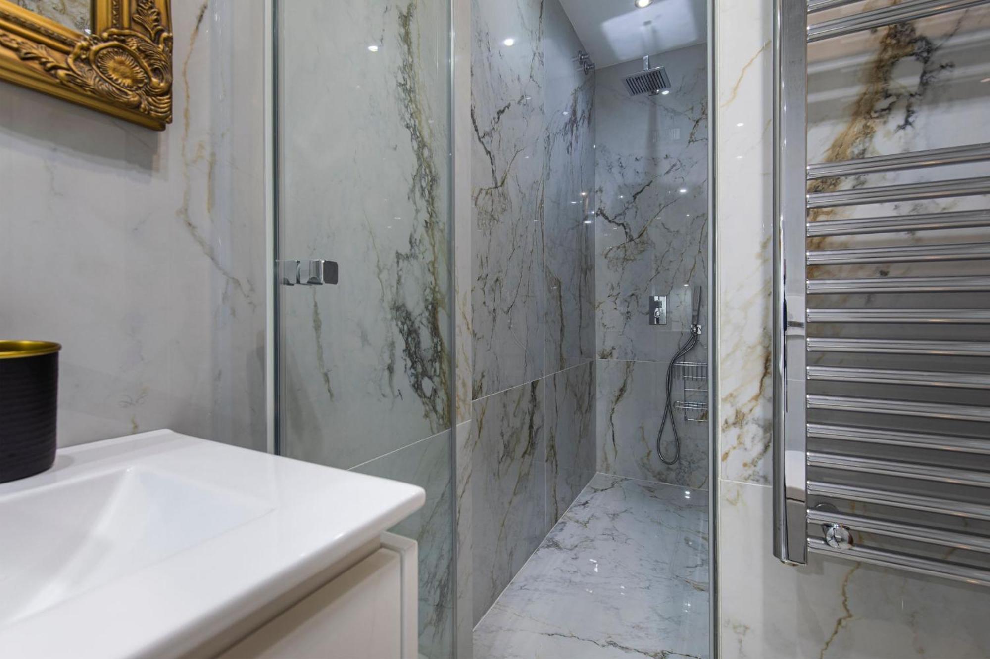 Deluxe 2Bdr Apartment In Carcavelos By Lovelystay Exterior photo